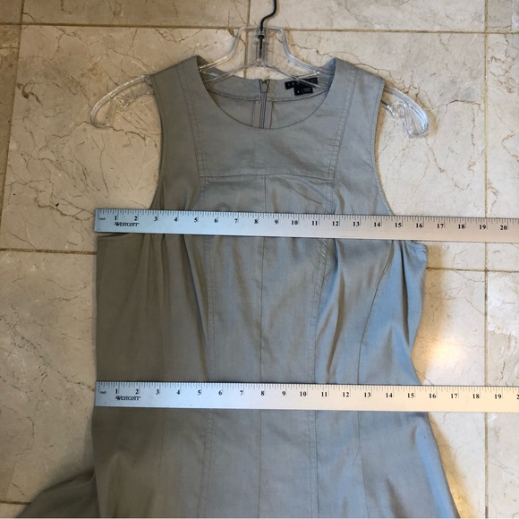 Theory dress, linen with spandex, sleeveless a-line, natural taupe color, Sz 8 - Picture 7 of 11